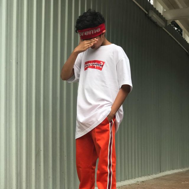 The tee white Supreme CDG what does the influencer tyrun_ on his ...