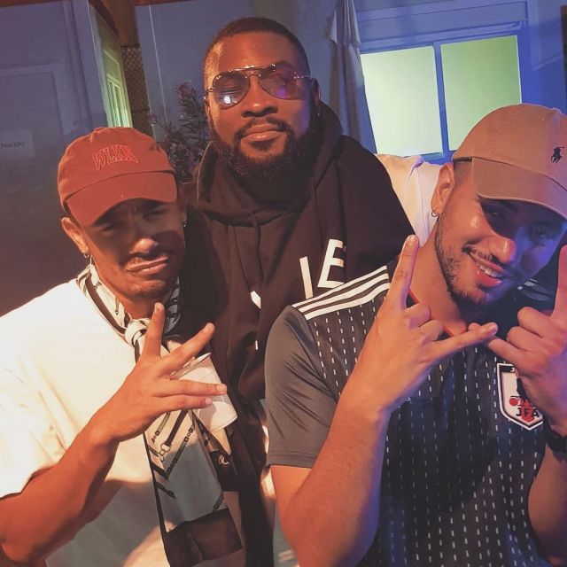 Le maillot de football de l'équipe du Japon de Samy Ceezy, l'ami de Mister V sur Instagram (avec Damso)