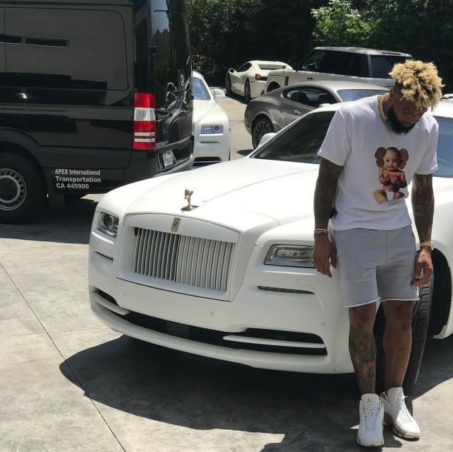 Sneakers Air Jordan 13 Retro "defining Moments" worn by Odell Beckham Jr on his Instagram account