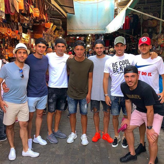 The t-shirt khaki with holes on the account Instagram of Enzo Zidane