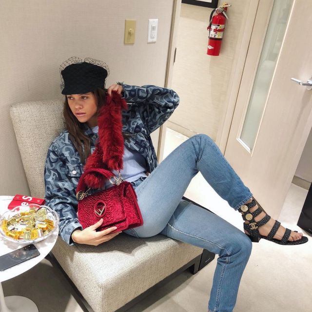The Shoulder strap fur alpaca red Fendi Sofia Richie on instagram