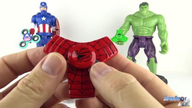 Le hand spinner  Spiderman dans la vidéo youtube 11 Hand Spinner Super Héros Fidget Finger Rare Captain America Iron Man SpiderMan Jouet Toy Review