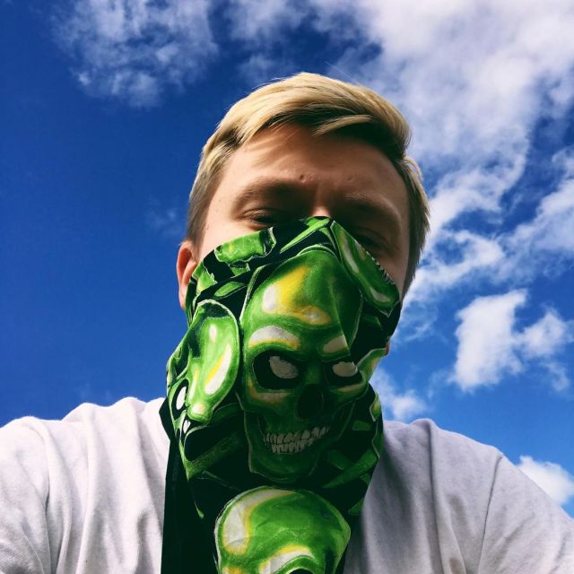 小物 Supreme Skull Pile Bandana SS18 Supreme Skull Pile Green Bandana Glow-In-The-Dark DSWT