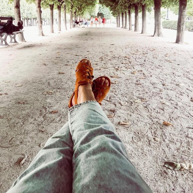 The boyfriend jean Asos worn by Safia Vendome on his account Instagram
