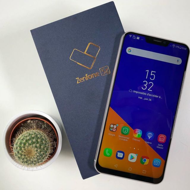 Le smartphone Asus Zenfone 5Z de Johan Lelièvre (mrjojol) sur instagram