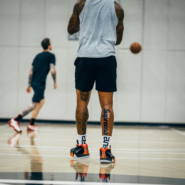 jr smith sneakers