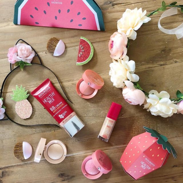 The BB cream Healthy Mix of Noémie Make Up Touch on Instagram