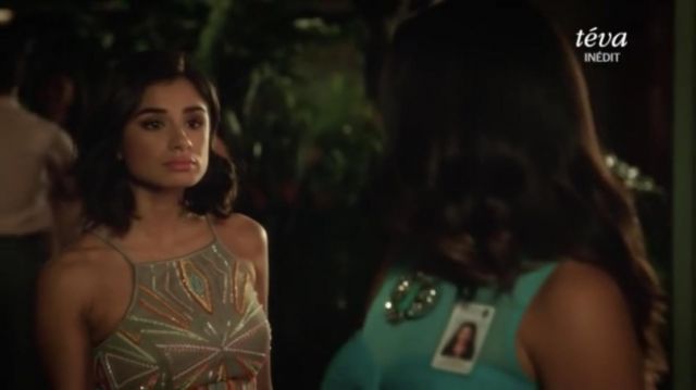 The top strapless "Peplum" of Lina (Diane Guerrero) in Jane the virgin S02E02