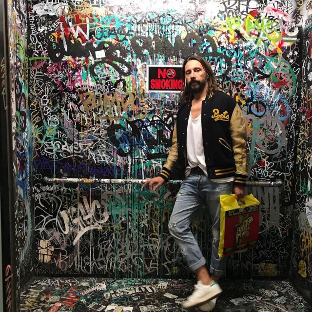 Sneakers Adidas Stan Smith worn by Bob Sinclar on his account Instagram