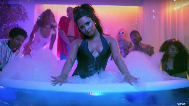 The swimsuit zipped Demi, Lovato in Sorry not sorry