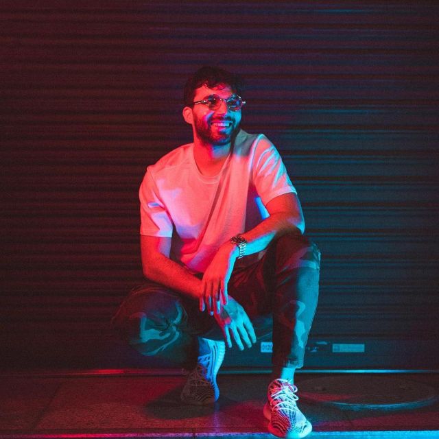 Sneakers Adidas Yeezy Boost 350 V2 "zebra" made by R3hab on his account Instagram