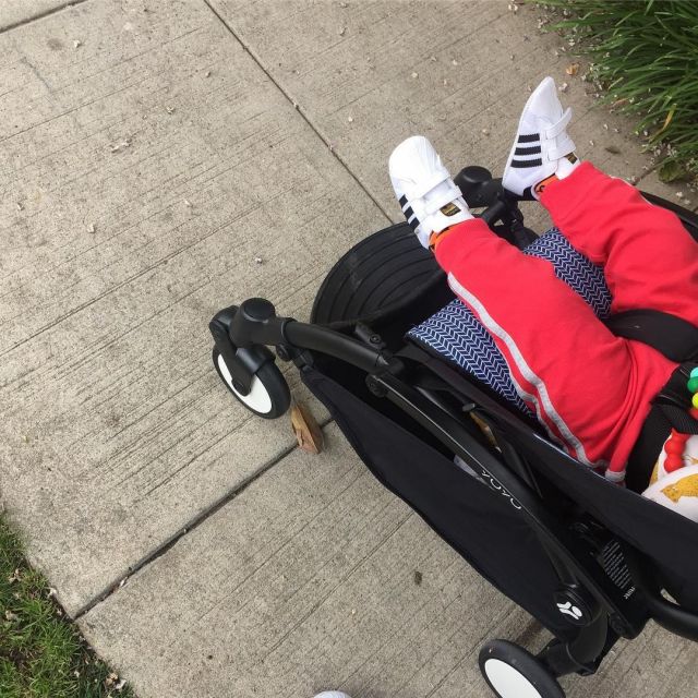 The Stroller Yoyo On The Account Instagram Of Chelsea Peretti Spotern