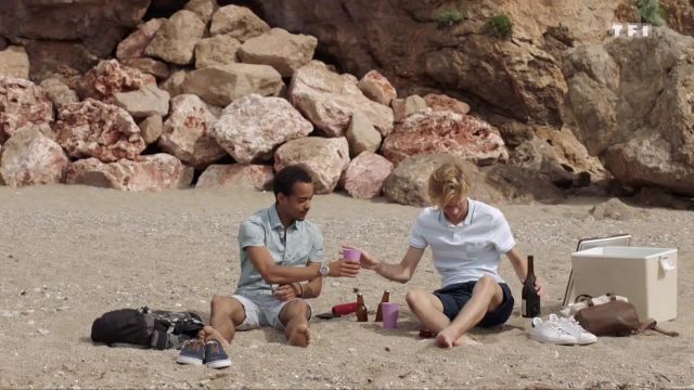 The printed shirt short sleeves worn by Hugo (Alexander Prince) in the Tomorrow belongs to us - Episode 262