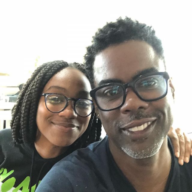 The glasses seen worn by the daughter of Chris Rock on the account Instagram of Chris Rock