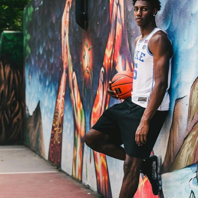 Sneakers The 10: Nike Air Vapormax Fk "off white" worn by Rj Barrett on his Instagram account