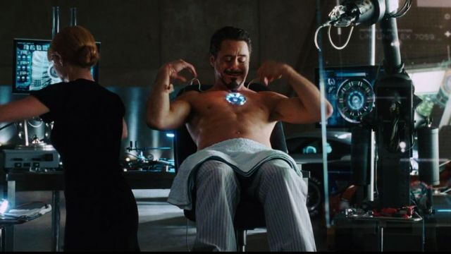 La réplique du cœur réacteur de Tony Stark (Robert Downey Jr.) dans Iron Man