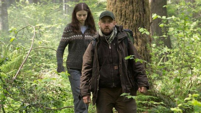 The brown jacket Carhartt without the handle, Will (Ben Foster) in Leave no trace