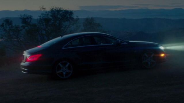 The Mercedes Benz car of Ray Donovan (liev view Schreiber) in Ray Donovan