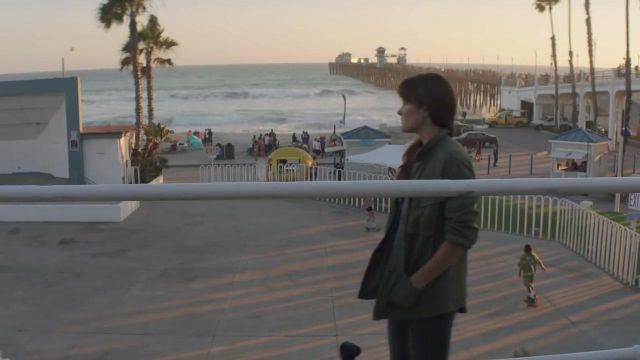 Pier Plaza Amphitheater and Rotary Park in Oceanside as seen in Animal Kingdom S01E07