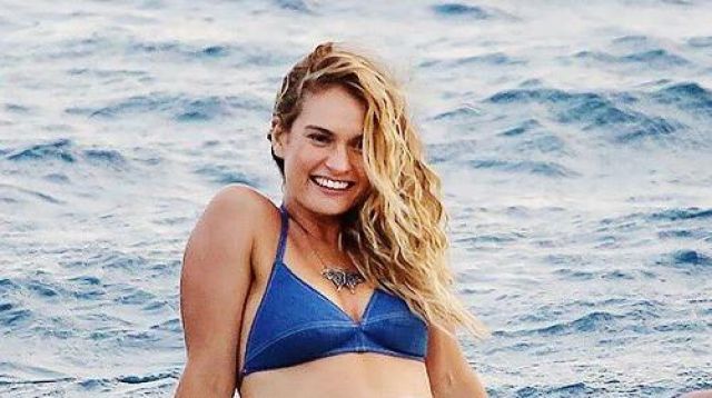 Top Piece/Denim Bikini of Young Donna (Lily James) as seen on the set of Mamma Mia! Here We Go Again