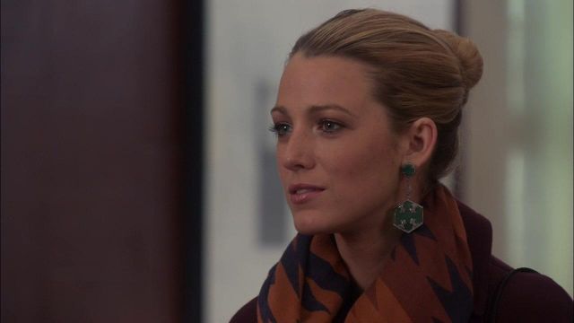 Les boucles d'oreilles portées par Serena van der Woodsen (Blake Lively) dans Gossip Girl Saison 6 Episode 9