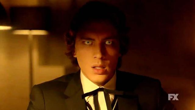 Contact lenses yellow Michael Langdon (Cody Fern) in American Horror Story (S08E01)