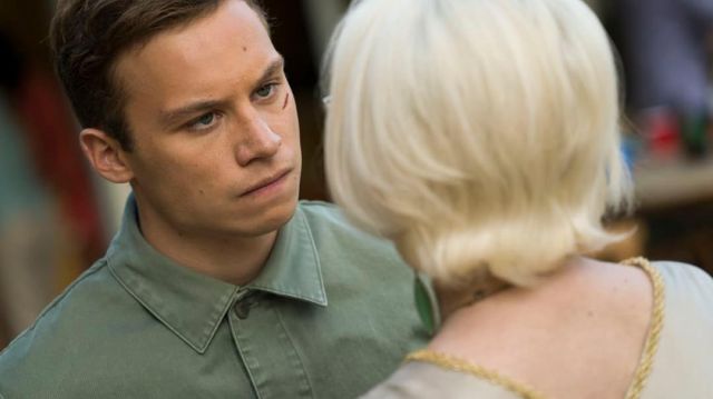 La surchemise verte kaki de J / Joshua Cody  (Finn Cole) dans Animal Kingdom S03E12