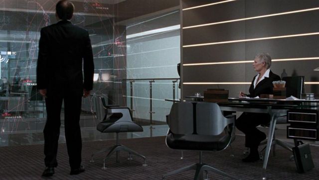Office chairs silver Intersthul of M (Judi Dench) in Quantum of Solace