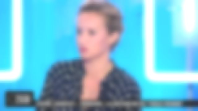 The long dress polka dot Laurence Arms worn by Caroline Roux in C in the air 10/09/18