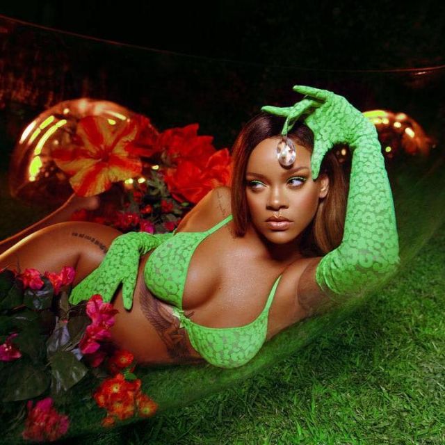 The Lingerie Set Green Savage X Fenty Of Rihanna On The Account Instagram Badgalriri Spotern