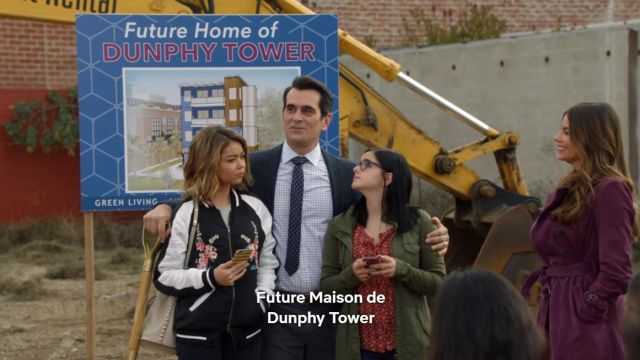 The jacket of Haley Dunphy (Sarah Hyland) in Modern Family (S08E13)
