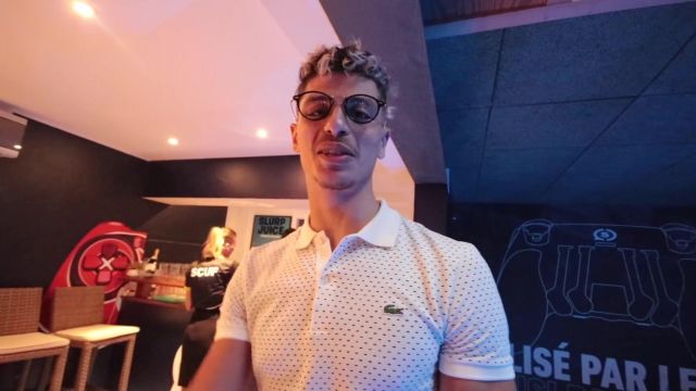 Eyeglasses Premium in the video "I moved with Gotaga in our new premises !" #LAVIDE 119