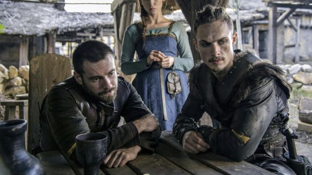 The cup medieval in The Last Kingdom S02E08