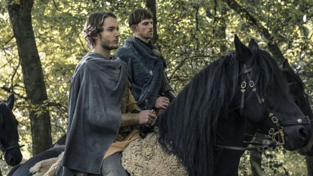 The bracers viking Aethelred (Toby Regbo) in The Last Kingdom S02E08