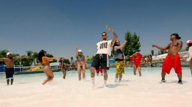 The black shorts Dsquared2 Chris Brown in the video clip Pills & Automobiles