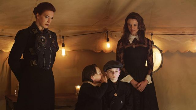 The cap irish Nicholas Fry in the series 12 Monkeys S03E06