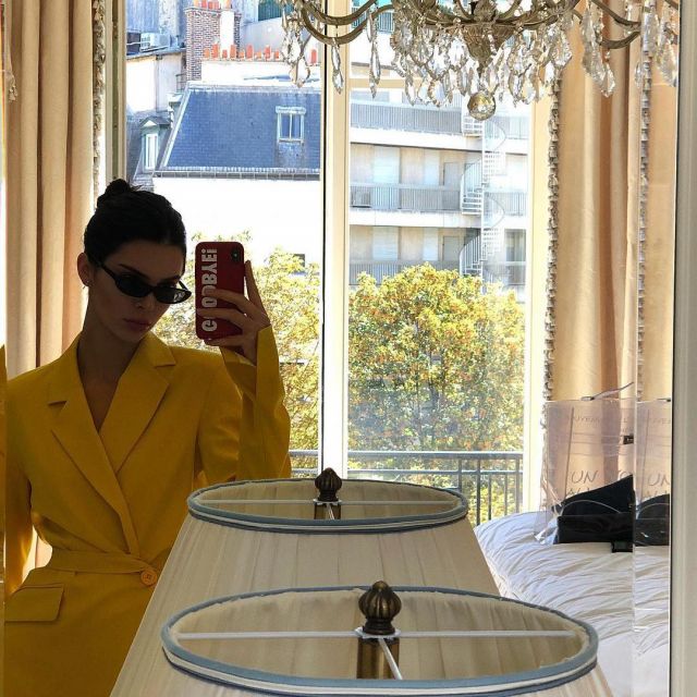 La coque de téléphone rouge 'goodbye' de Kendall Jenner sur son compte Instagram