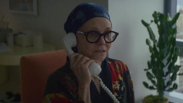 Glasses rounded Dr. Greta Mantleray (Sally Field) in Maniac (S01E06)