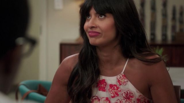 The white dress with flowers-Ms. Al-Jamil (Jameela Jamil) in The Good Place (S03E01)