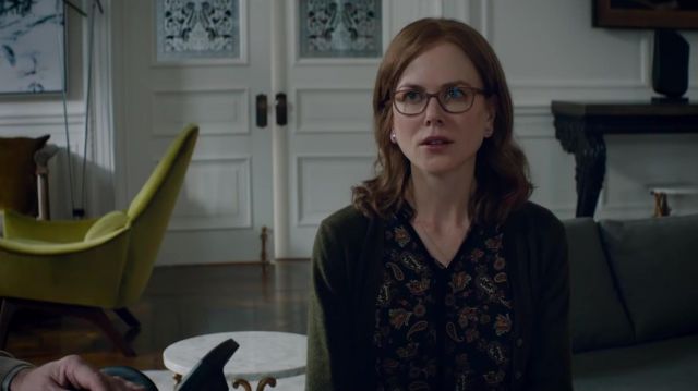 The blouse paisley from Yvonne (Nicole Kidman) in The Upside