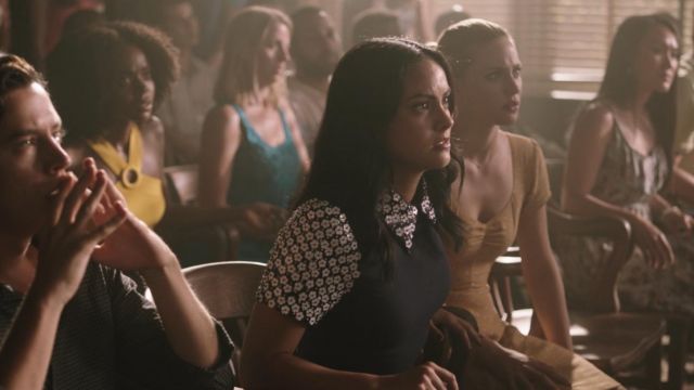 The sequined dress Michael Kors Veronica Lodge (Camila Mendes) in Riverdale (S03E01)