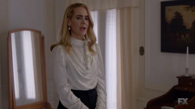 The white coat Zimmermann worn by Lana Winters (Sarah Paulson) in American Horror Story S08E05