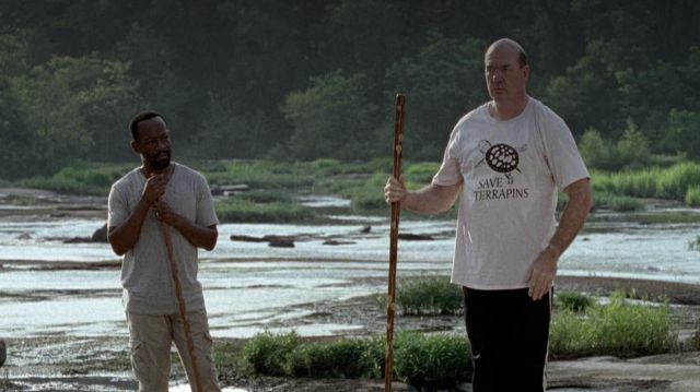 The t-shirt 'Save Terrapins' worn by Eastman (John Carroll Lynch) in The Walking Dead S06E04