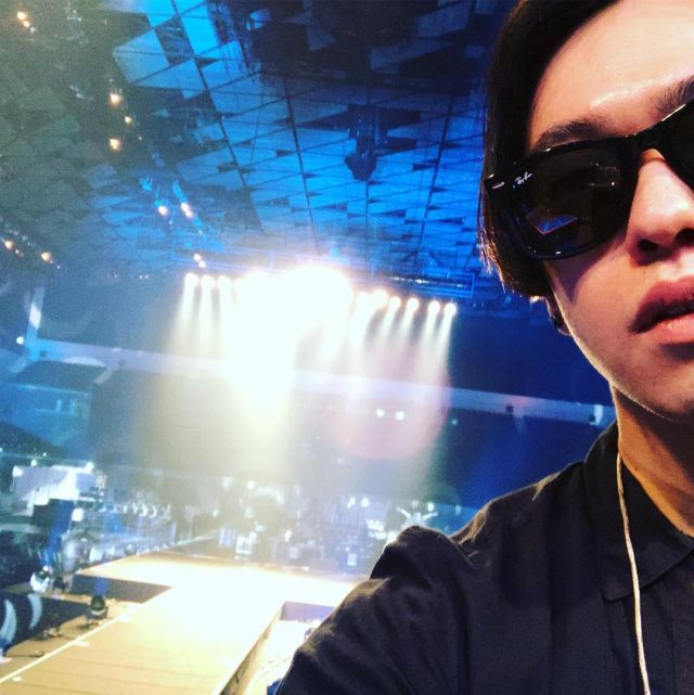 Les lunettes de soleil Ray Ban de Momiken sur le compte instagram de @momiken_spyair