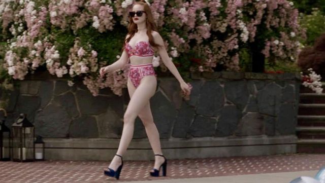 Pink bikini worn by Cheryl Blossom (Madelaine Petsch) in Riverdale S03E01