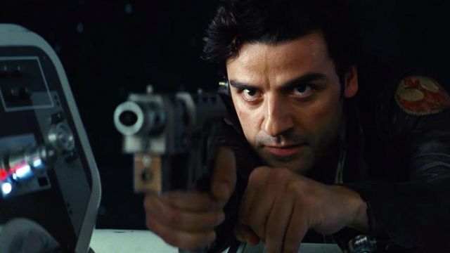 Le Pistolet Blaster de Poe Dameron (Oscar Isaac) dans Star Wars, épisode VIII - Les Derniers Jedi