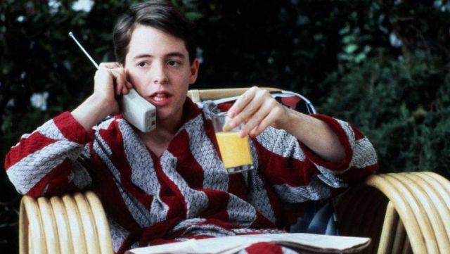 The robe worn by Ferris Bueller (Matthew Broderick) in The crazy day of Ferris Bueller
