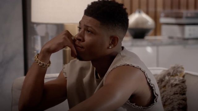 Helmut Lang en Détresse sans Manches T-Shirt porté par Hakeem Lyon (Bryshere Y. Gris) comme on le voit dans l'Empire S05E02