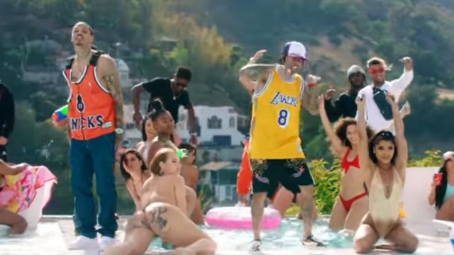 Tyga in his clip Taste feat. Offset 