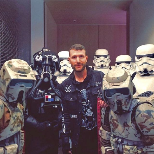 The black jacket Future x Hexagon worn by Don Diablo on his account Instagram @dondiablo